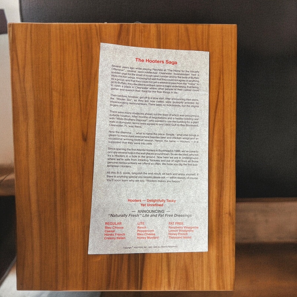 Vintage Menu Hooters Of Underground 1986 - Picture 3 of 3